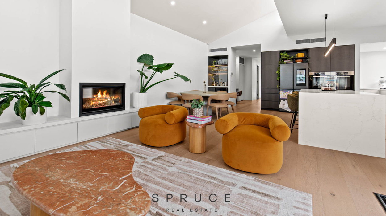 EXQUISITE CLANCY DESIGNED HOME – VIEW 3D TOUR - 4 BED, 3 BATH, 3 CAR
